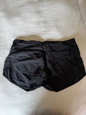 LuluLemon - Speed Up Low Rise Lined Black Shorts 2.5